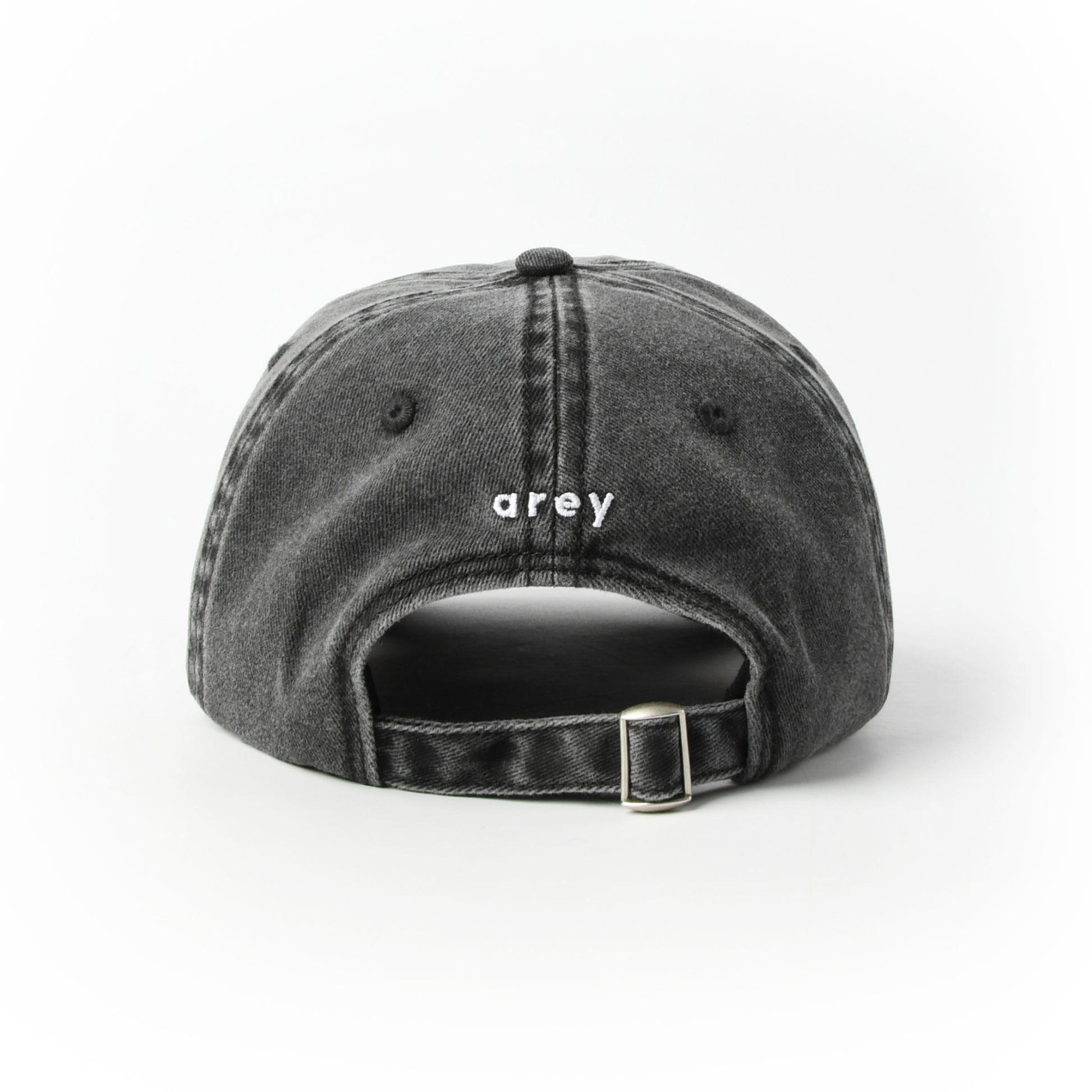 The Hat. Back view says arey.
